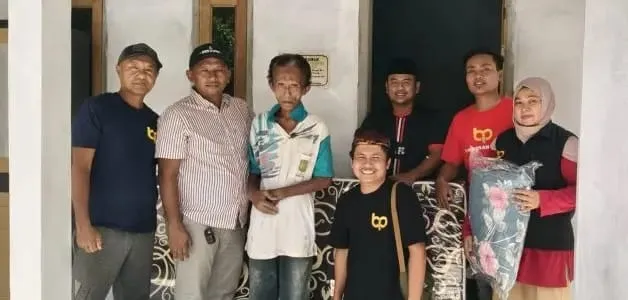 Tangis Haru Zainuddin, Dapatkan Bantuan Rumah dari Bani Insan Peduli